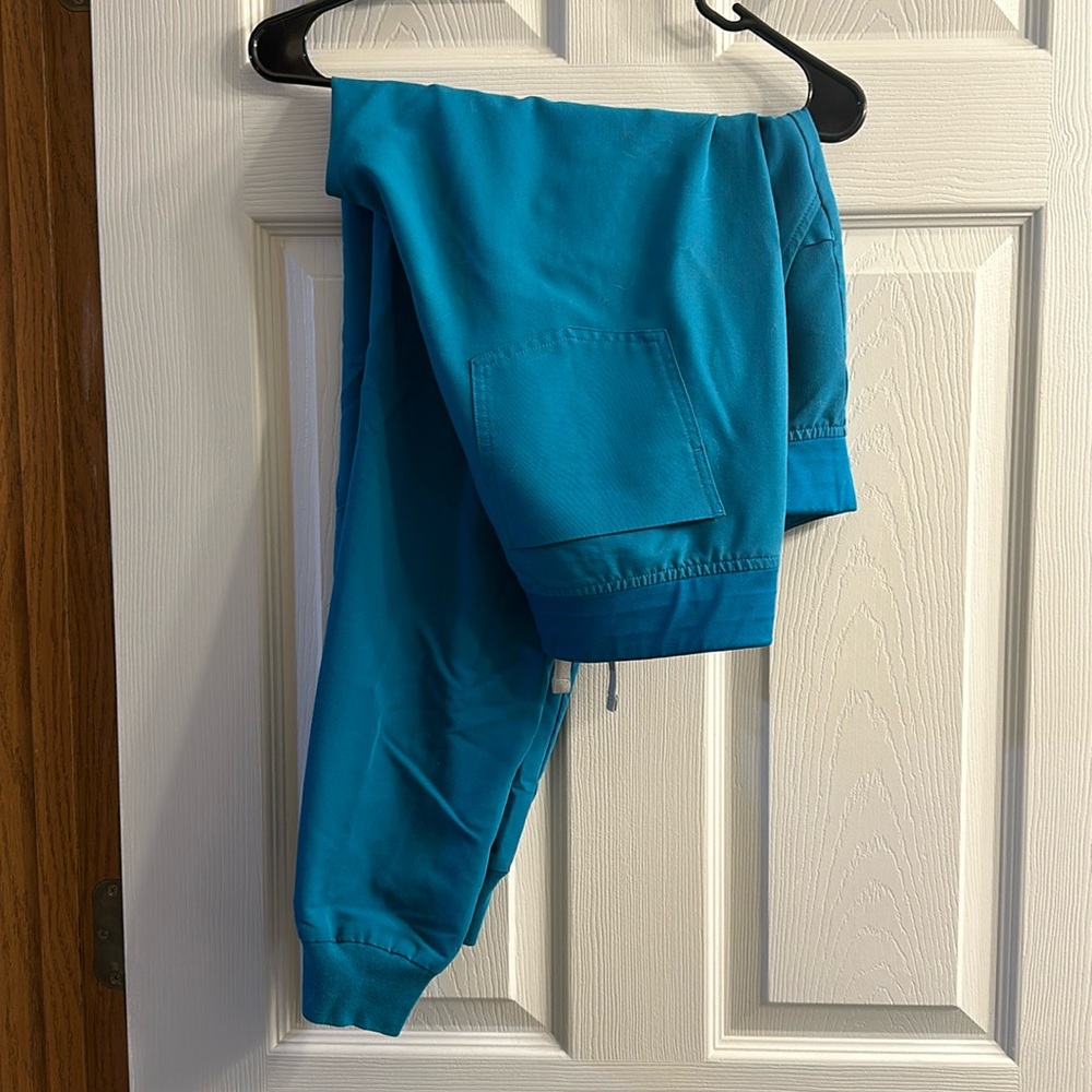 Pacific Blue Zamora Scrubs